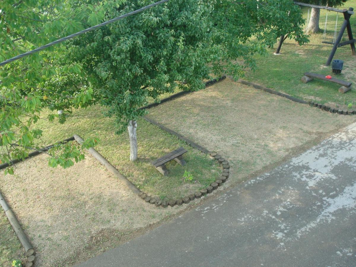 Apartments Luka Rakovica Dış mekan fotoğraf